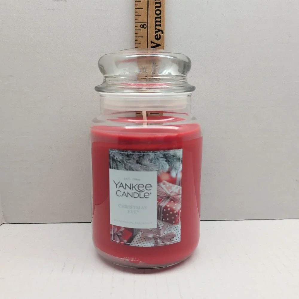Yankee Candle Christmas Eve Large Jar Candle 22 oz Red Holiday Scent 1694257